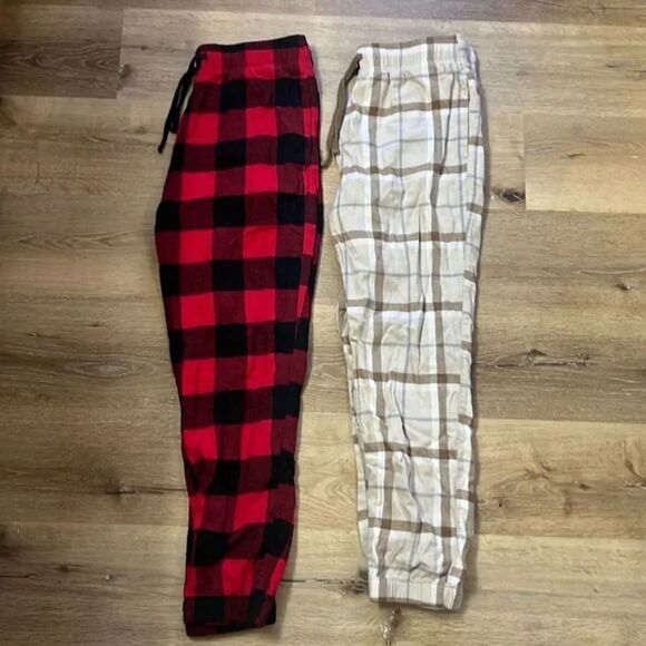 Hollister Other - 2 Medium Pajama pants bundle